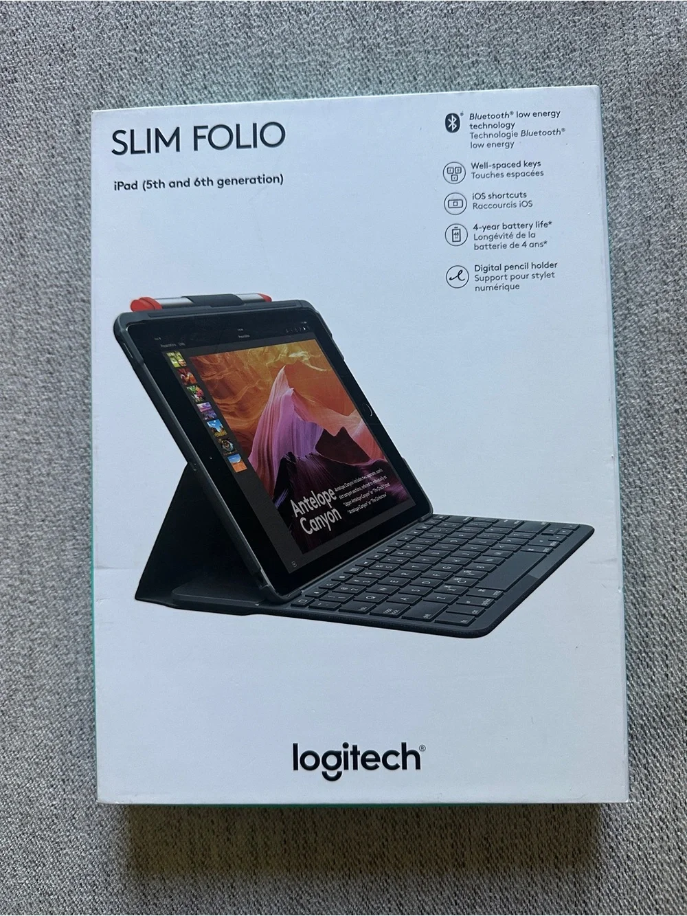 Logitech Slim Folio Keyboard Case in Black